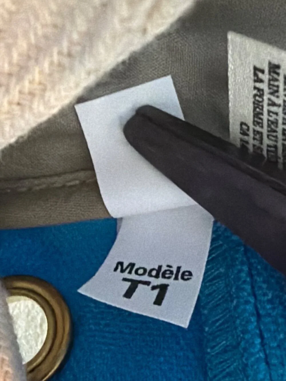New Tilley T1 Iconic Bucket Hat Medium 7 1/4 Bright Blue Unisex MSRP$109